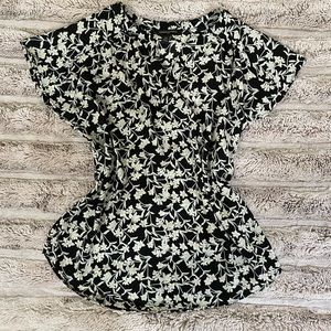 NWT❗️Banana Republic B&W Floral Blouse